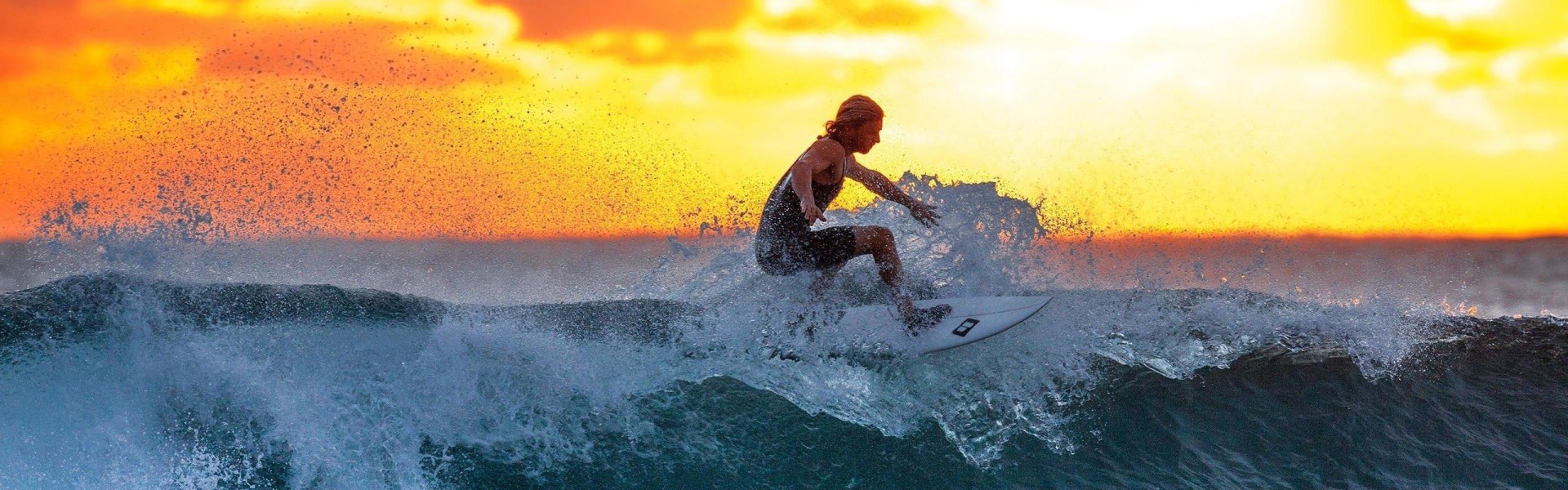 章鱼直播-拉伊奥拉旗下哪些球员曾征战英超赛场？经纪帝国揭秘